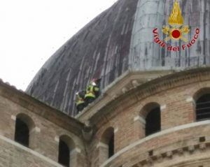 loreto-cupola-basilica-danneggiata