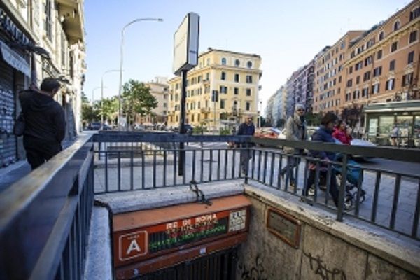 allarme-bomba-metro-roma