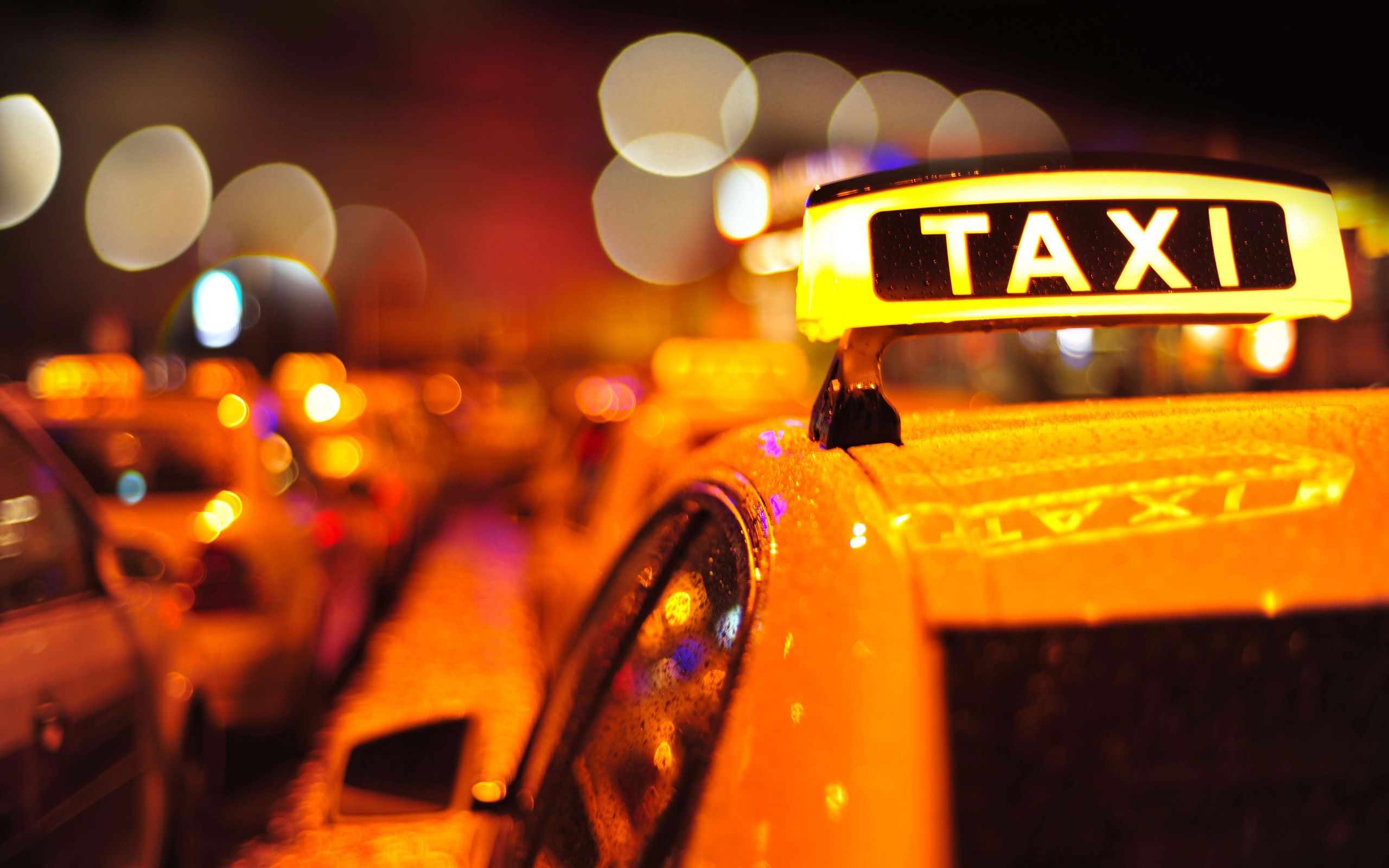 Boston, auto su pedoni. Almeno 9 feriti Boston, auto su pedoni. Almeno 9 feriti