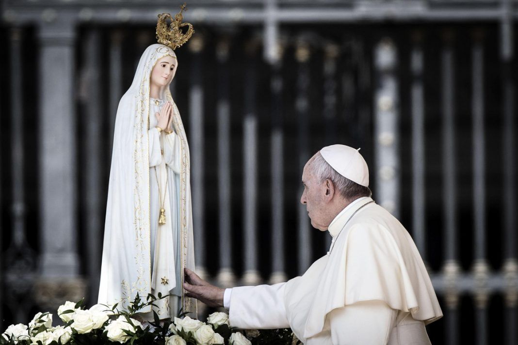 Beata Vergine 13 Maggio Madonna Di Fatima Santo del Giorno, 13 maggio: Madonna di Fatima