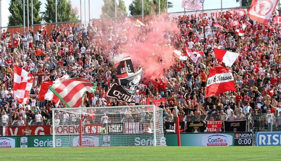 Il Vicenza è fallito, ma continuerà il campionato di Serie C Il Vicenza è fallito, ma continuerà il campionato di Serie C