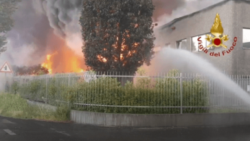 incendio_azienda_vernici_vicenza