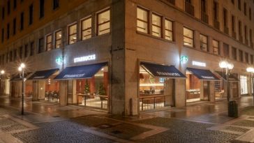 starbucks torino orari prezzi